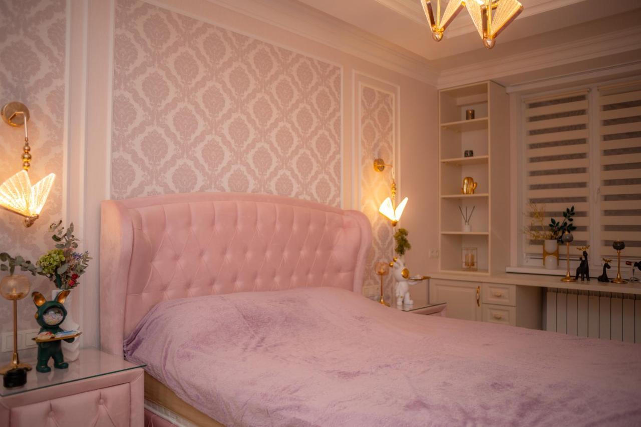 Center Candle Apartment 基希讷乌 外观 照片