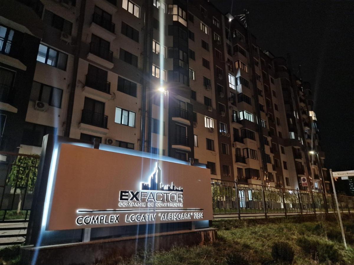 Center Candle Apartment 基希讷乌 外观 照片