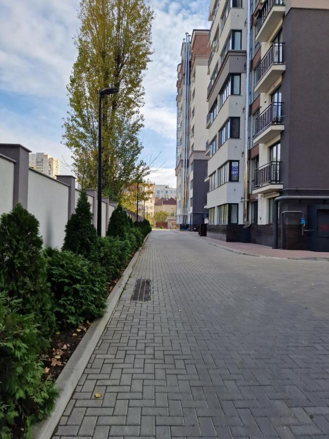 Center Candle Apartment 基希讷乌 外观 照片