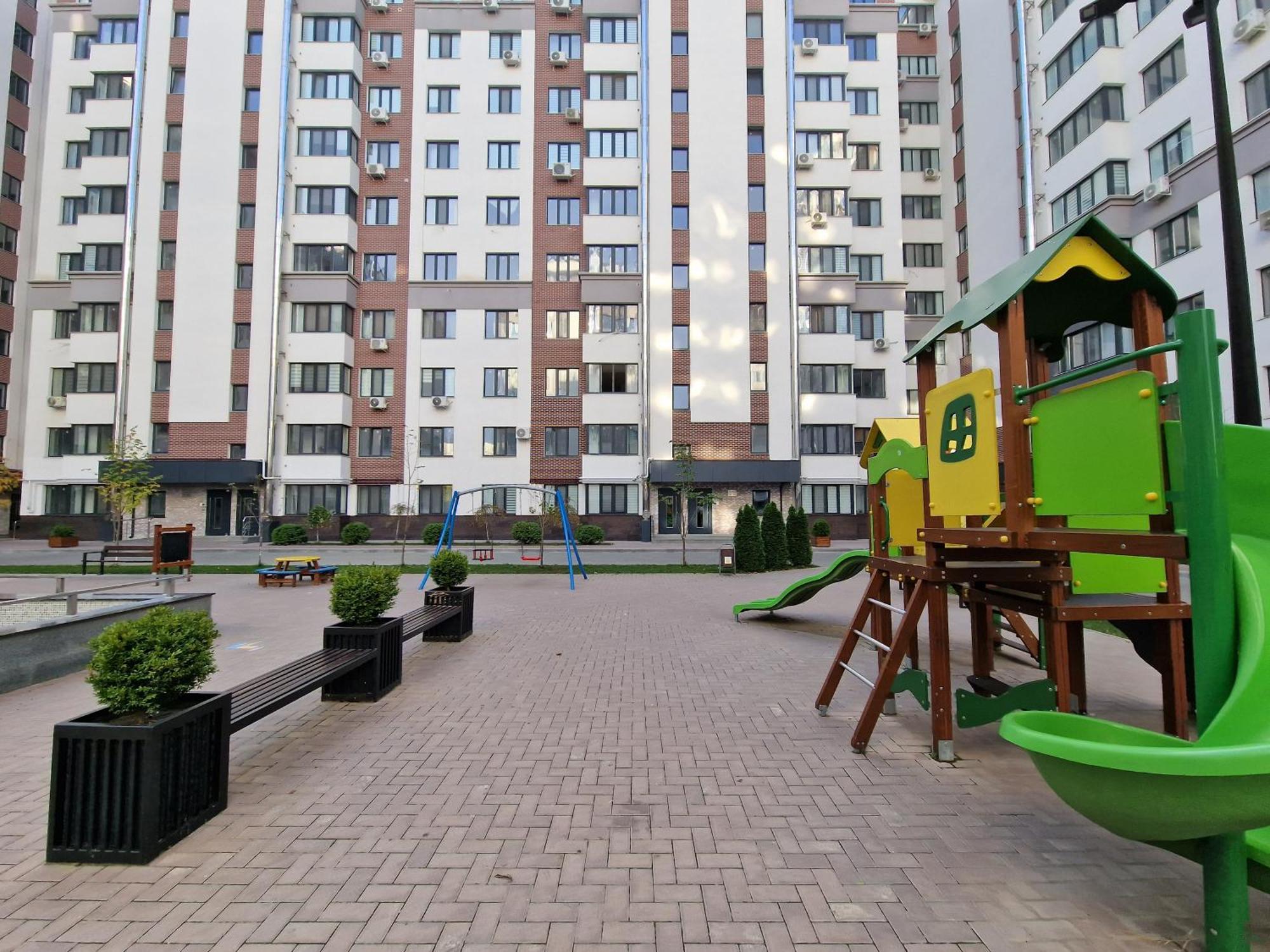 Center Candle Apartment 基希讷乌 外观 照片