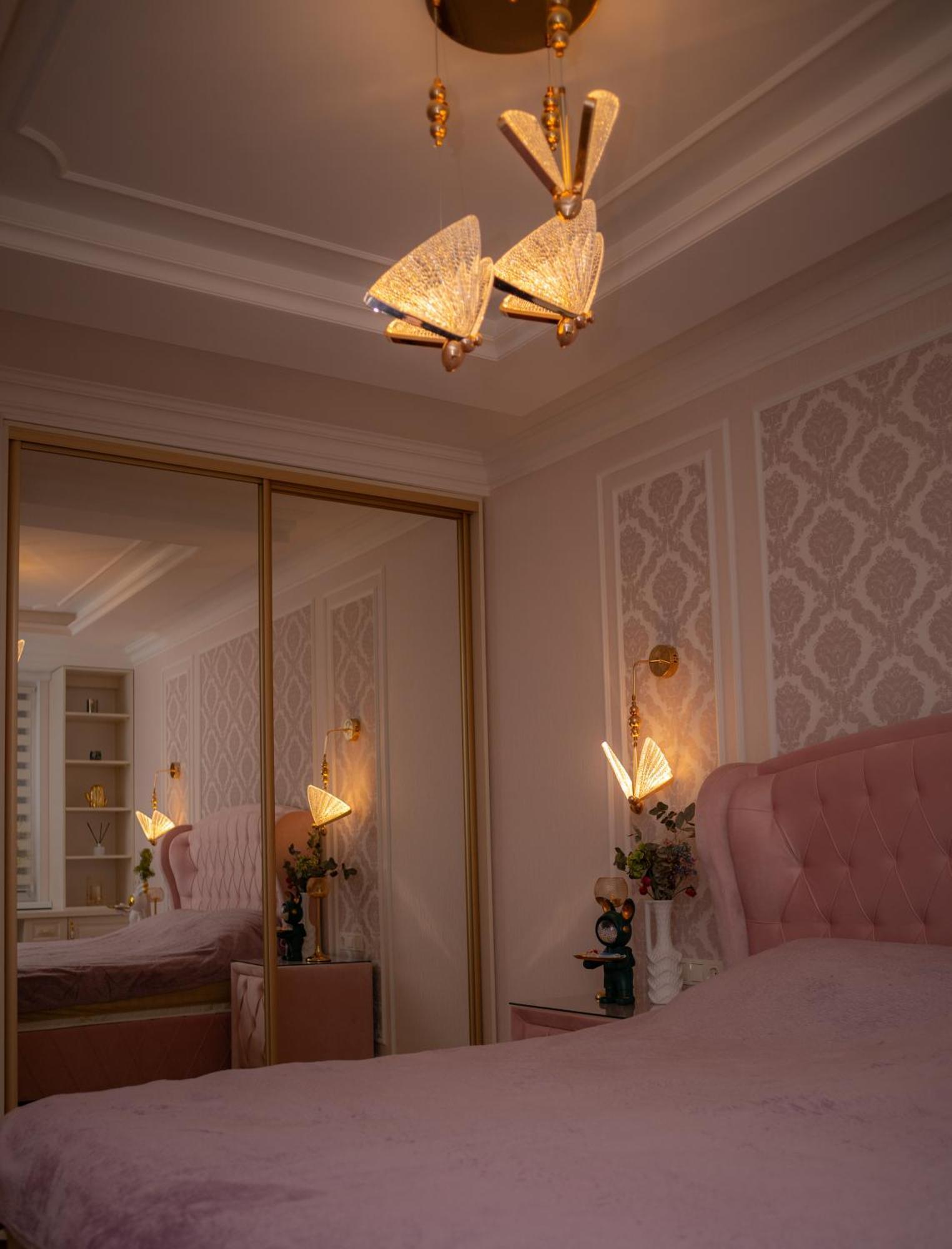 Center Candle Apartment 基希讷乌 外观 照片